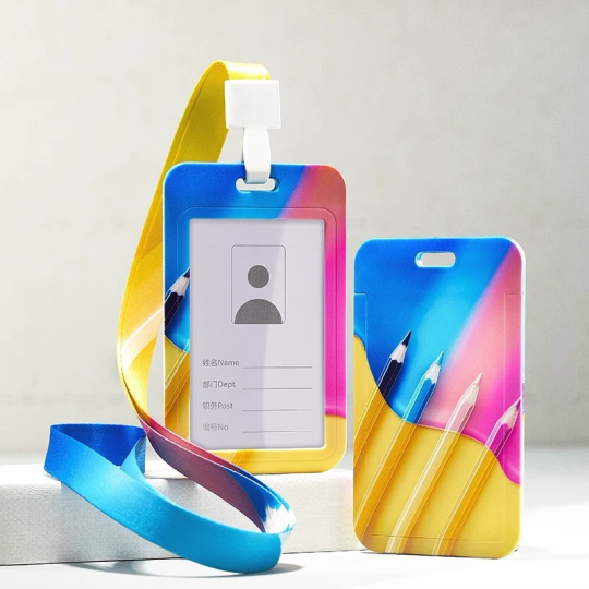 Porte-badges en ABS personnalisables – Robustes, élégants et pratiques