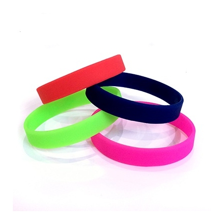 Le bracelet silicone sans marquage, le meilleur partenaire ! Europaband